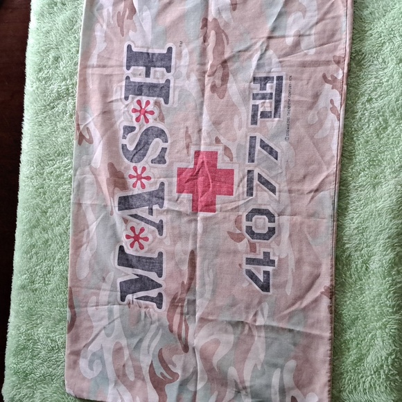 1981 Mash pillowcase - Picture 4 of 5
